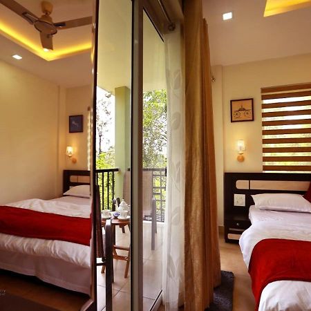 Glad Valley Wayanad By Lexstays-Tea Estate Villa Zewnętrze zdjęcie